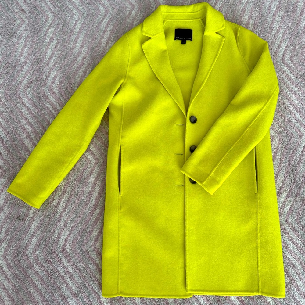 COPY - Banana Republic neon green coat size SX. Very good condition